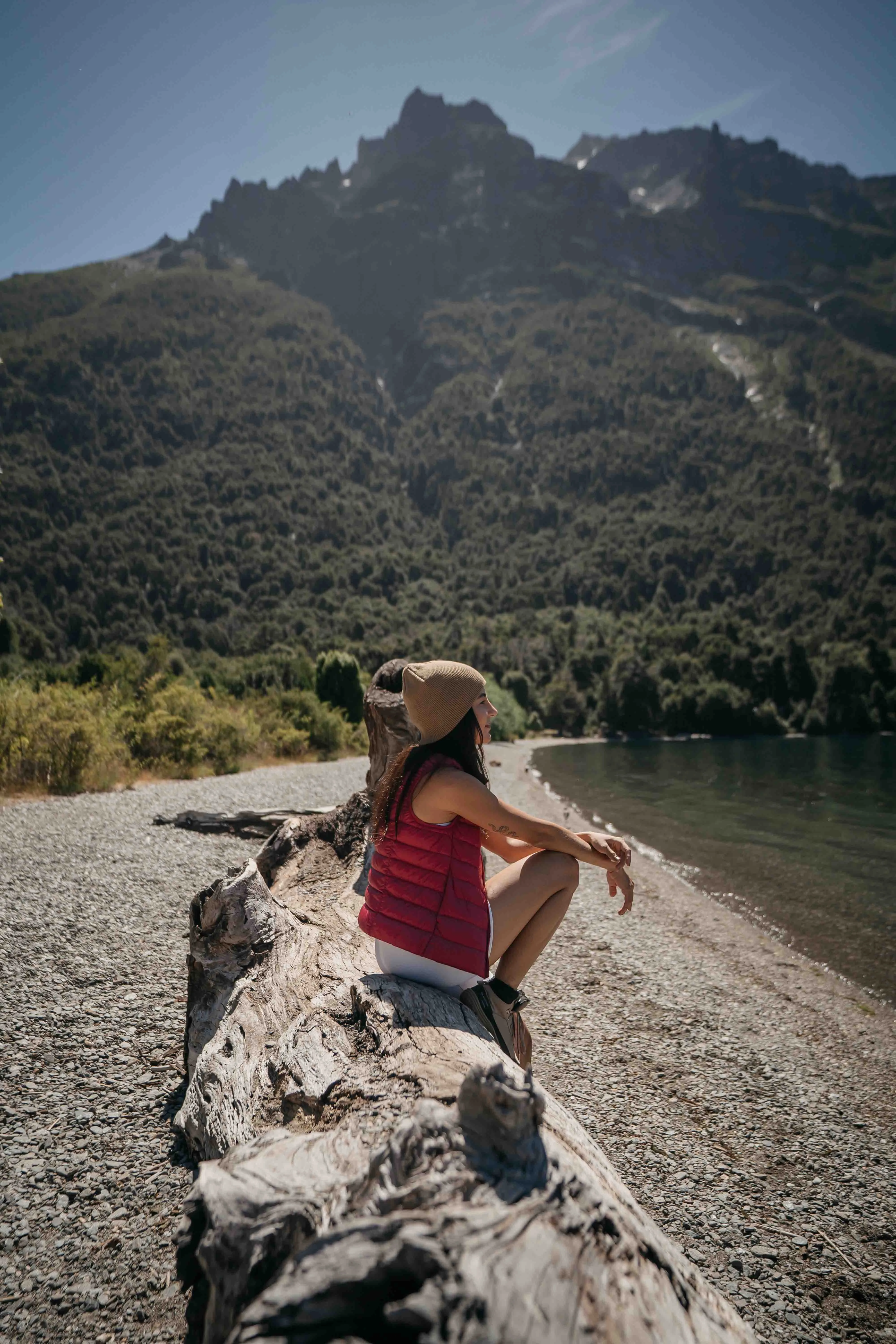 Retrato de participante diante da paisagem patagônica